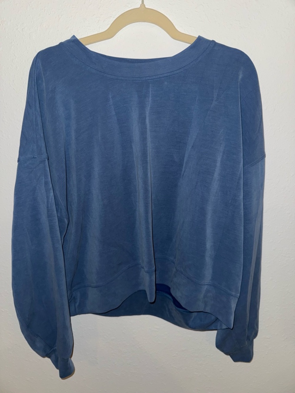 lululemon athletica blue softstreme sweatshirt